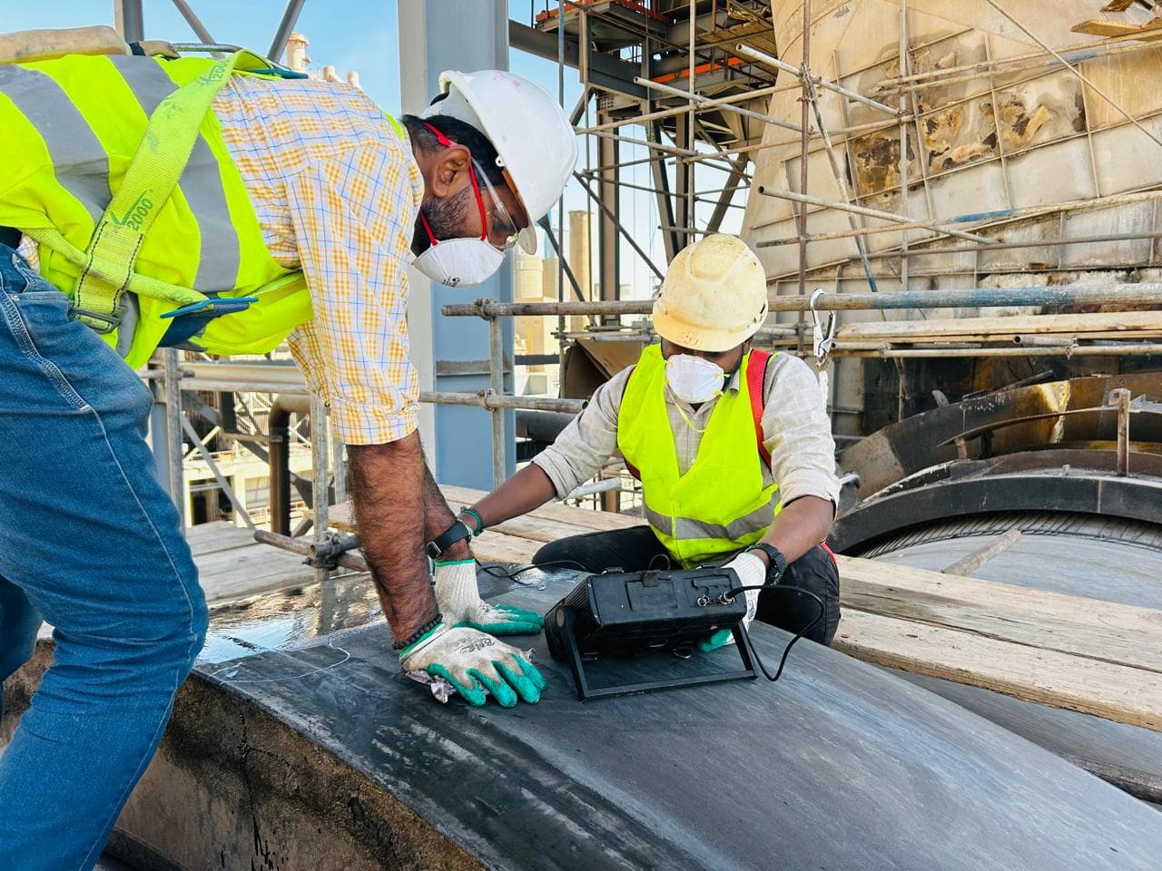 Ball mill tyre UT inspection @NYATI Cement Tanzania